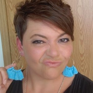 Meet your Posher, Angelina